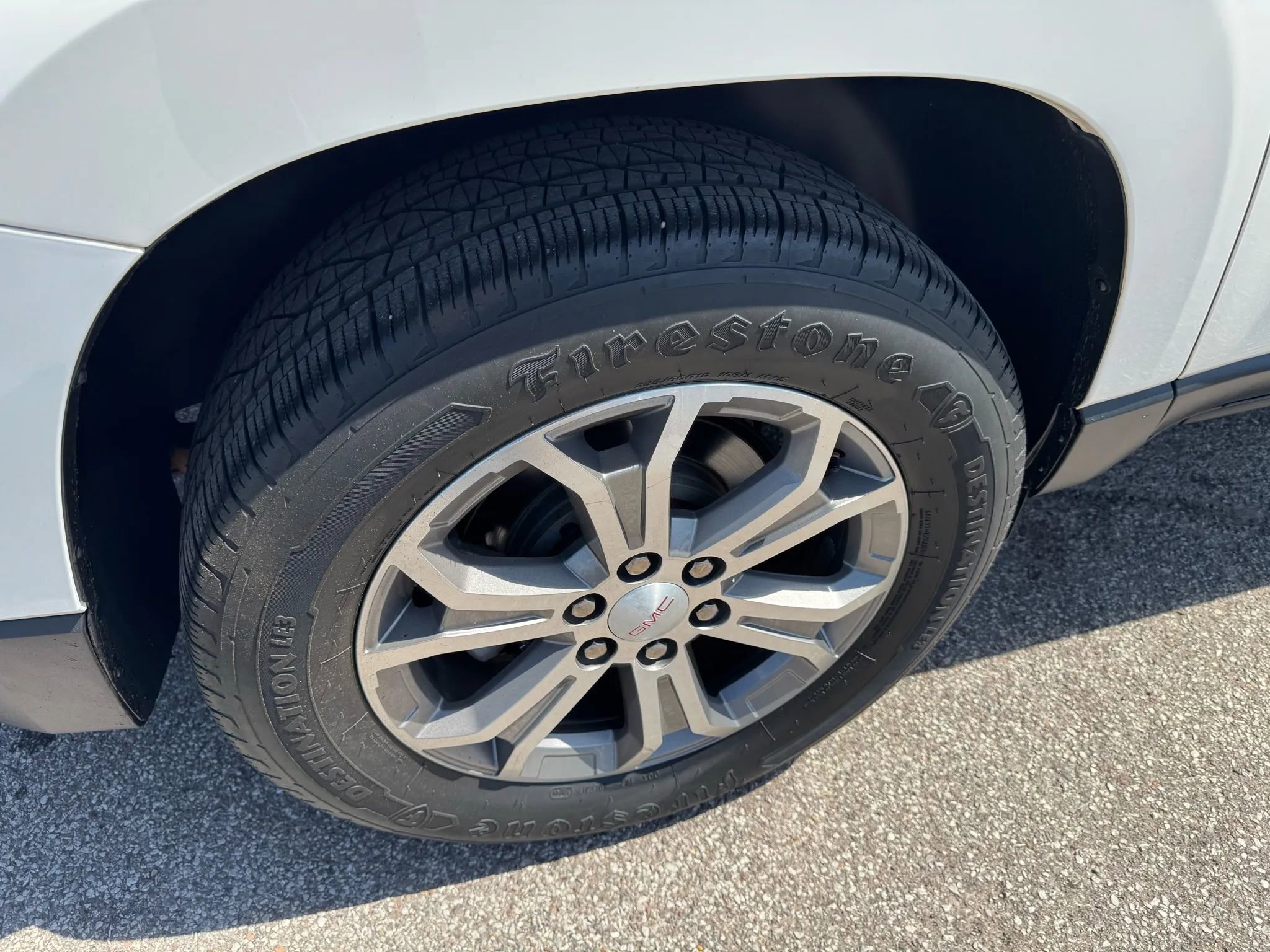 Used 2014 GMC Acadia SLT image 38