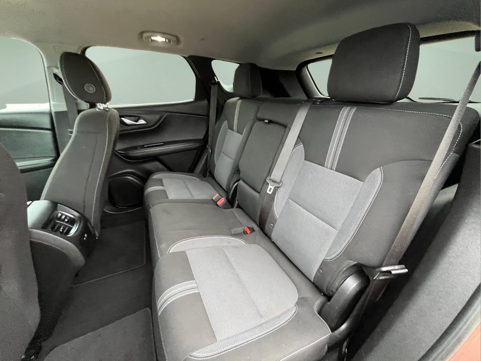 Used 2023 Chevrolet Blazer LT w/ Driver Confidence Package FWD image 26