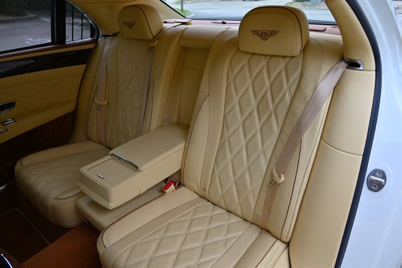 Used 2016 Bentley Flying Spur W12 AWD/4WD image 38