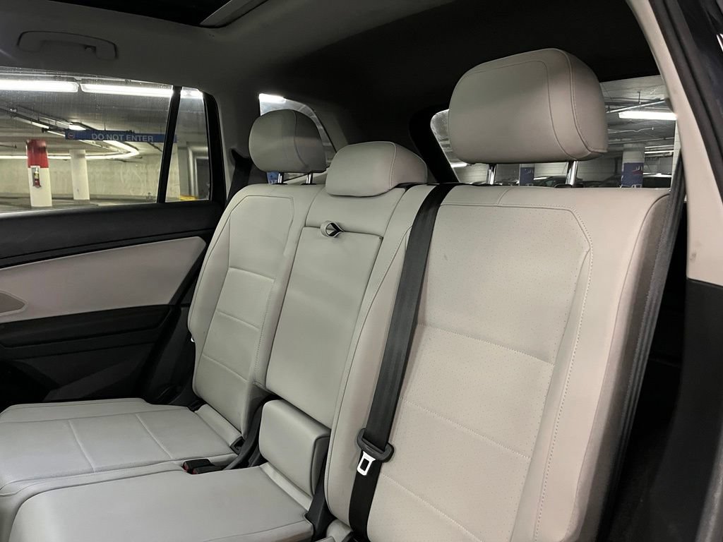 Used 2019 Volkswagen Tiguan SE w/ Panoramic Sunroof Package AWD/4WD image 19