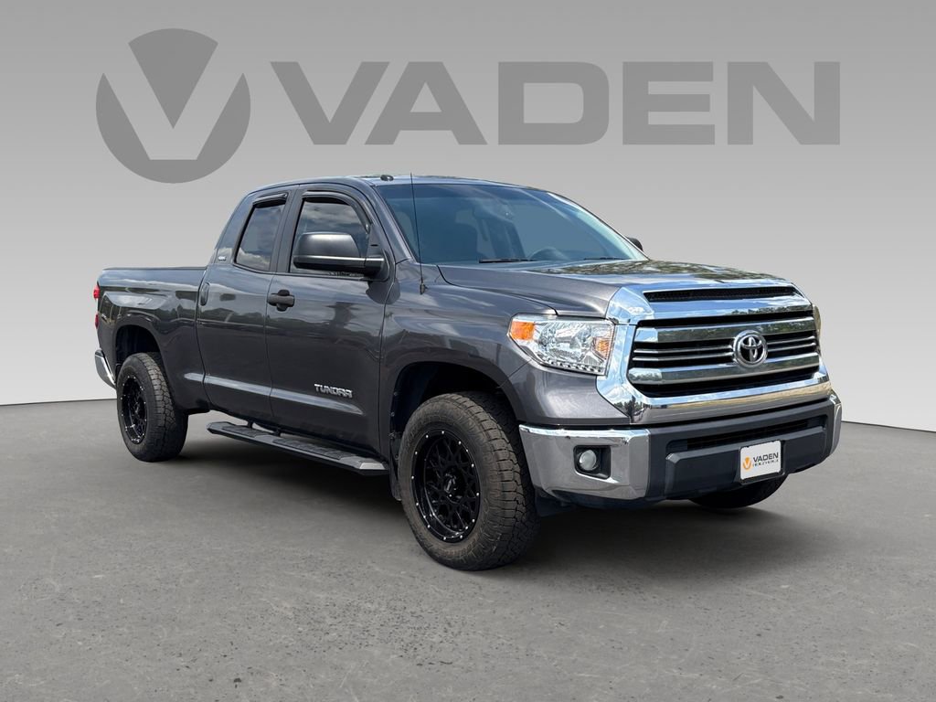 Used 2017 Toyota Tundra SR5 w/ SR5 Upgrade Package image 1