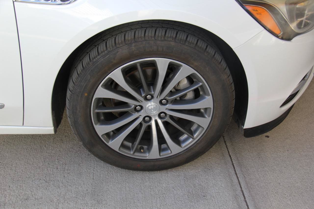 Used 2018 Buick LaCrosse Premium FWD image 30