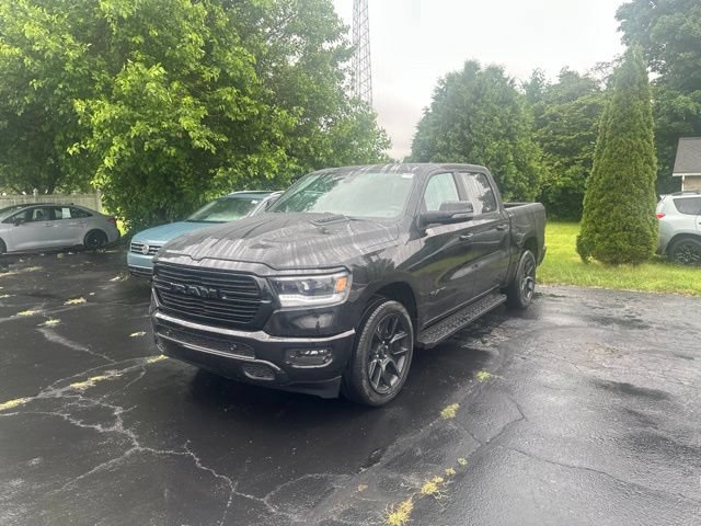 Used 2024 RAM 1500 Laramie AWD/4WD image 3