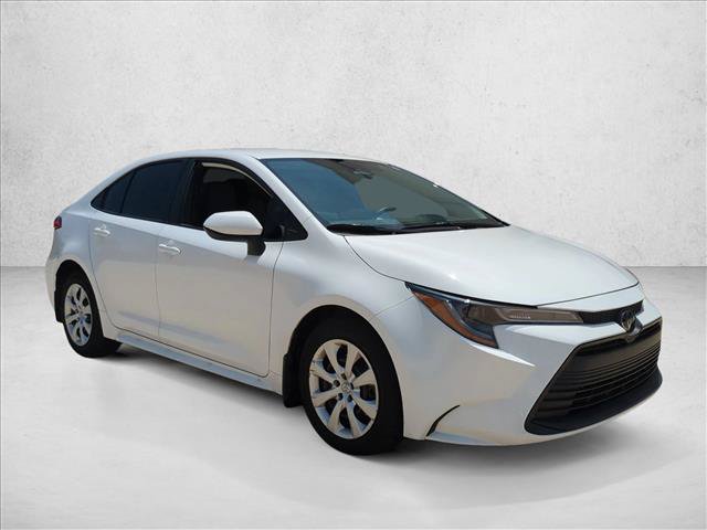Certified 2025 Toyota Corolla LE FWD image 3