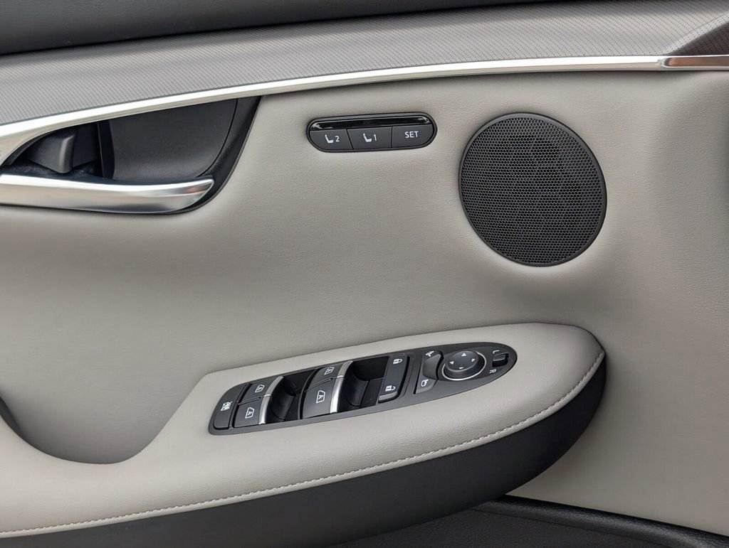 Used 2023 INFINITI QX50 Luxe image 27