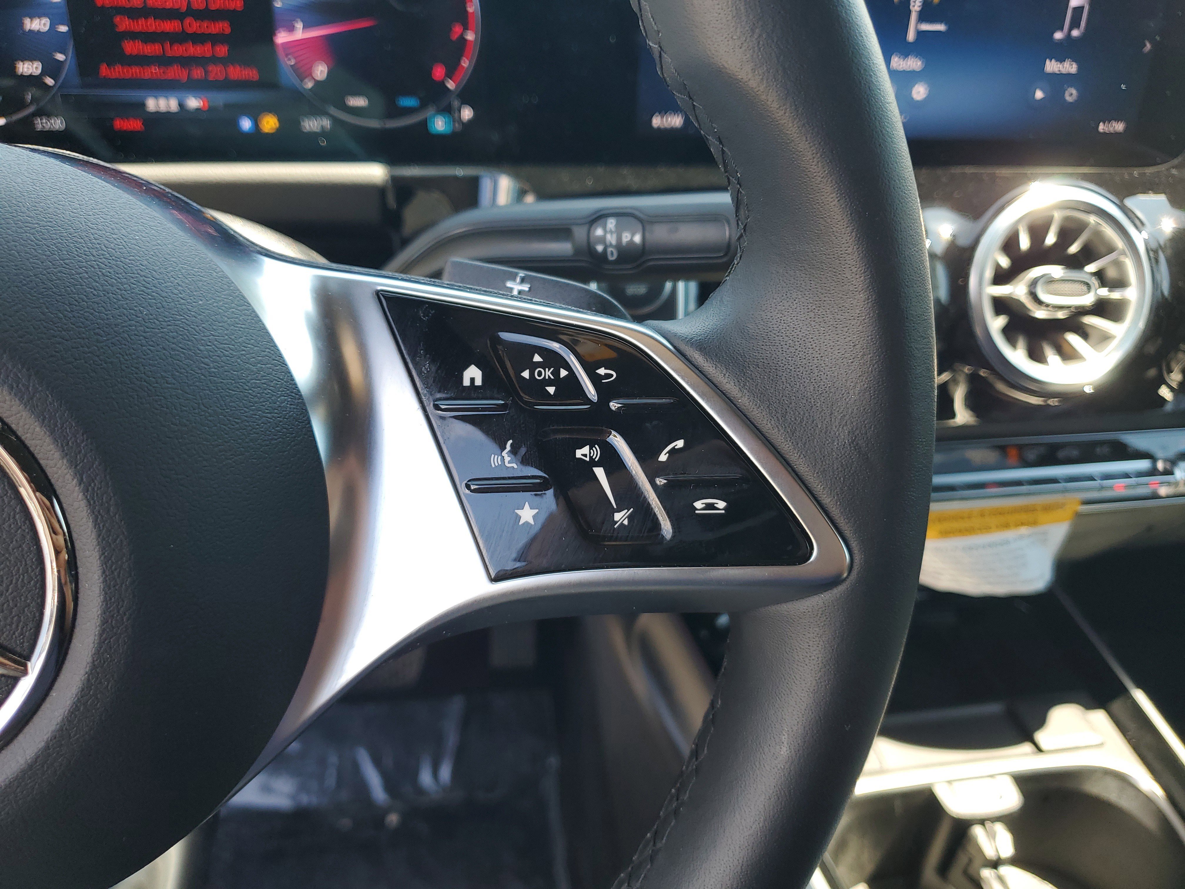 Certified 2025 Mercedes-Benz GLA 250 image 31