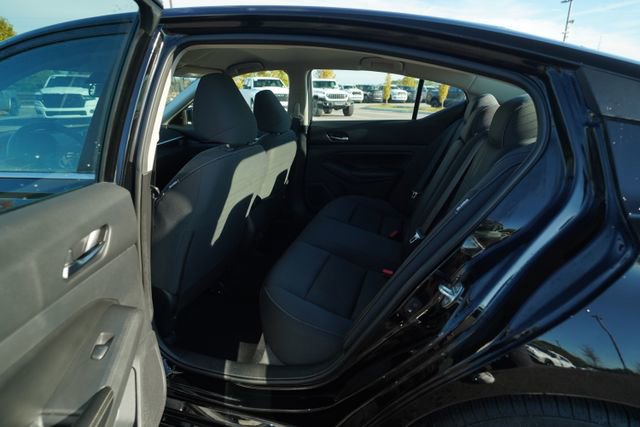 Used 2022 Nissan Altima 2.5 SV image 15