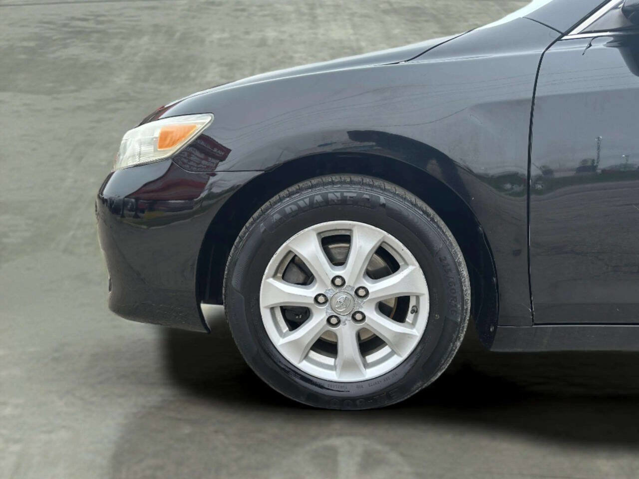 Used 2011 Toyota Camry LE w/ LE Extra-Value Pkg image 29