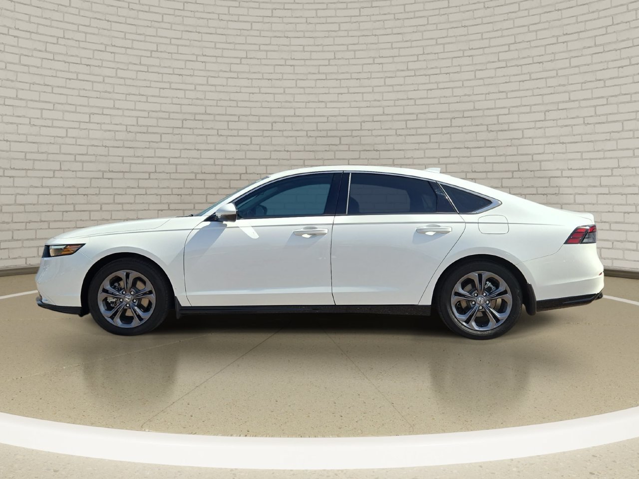 Used 2026 Honda Accord EX-L image 9