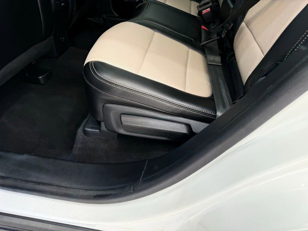 Used 2021 Ford Escape Titanium w/ Titanium Elite Package image 19