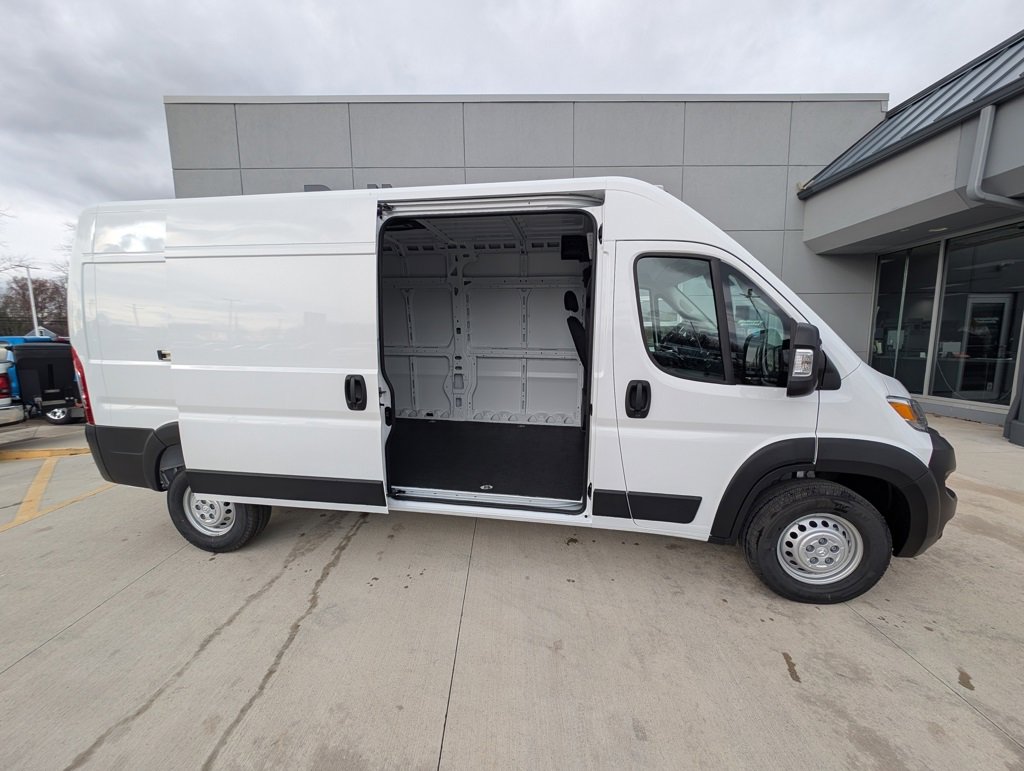 New 2026 RAM ProMaster 2500 w/ Convenience Group image 5