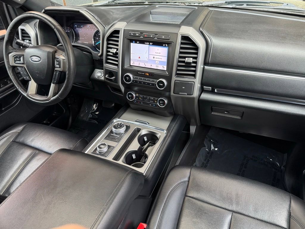 Used 2019 Ford Expedition XLT w/ Equipment Group 202A AWD/4WD image 24