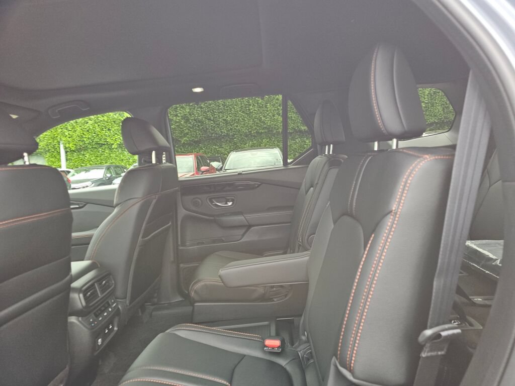 New 2026 Honda Pilot TrailSport image 19