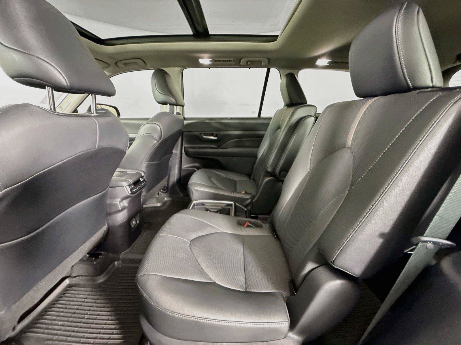 Certified 2026 Toyota Grand Highlander AWD image 32