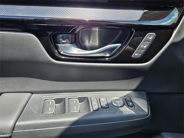 Used 2025 Honda CR-V EX-L image 31