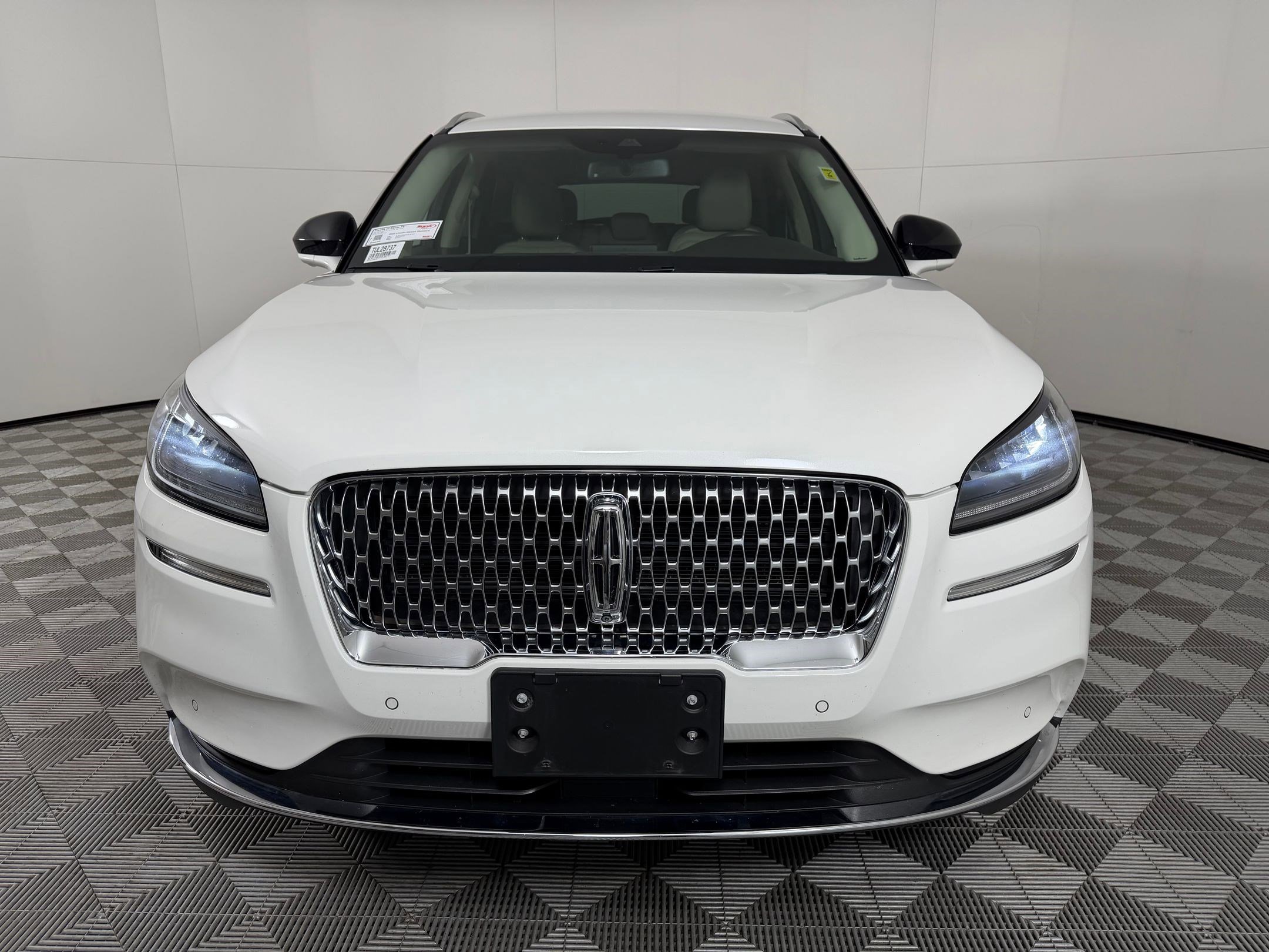 Used 2022 Lincoln Corsair AWD w/ Equipment Group 101A image 5