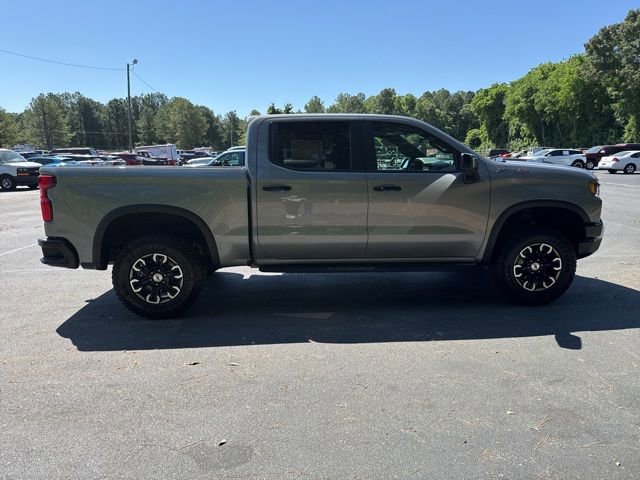 Used 2024 Chevrolet Silverado 1500 ZR2 w/ Technology Package image 6