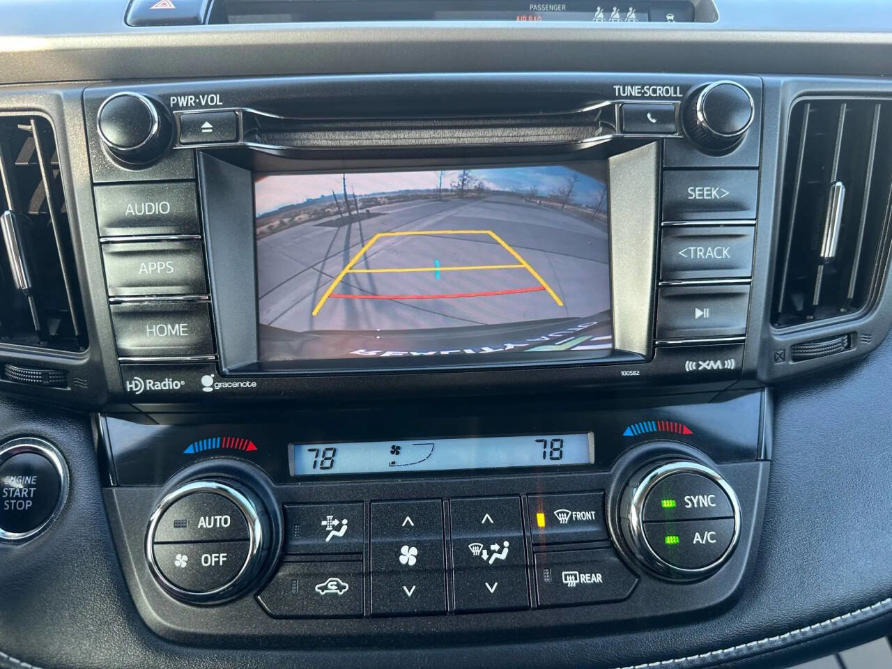 Used 2018 Toyota RAV4 XLE image 17