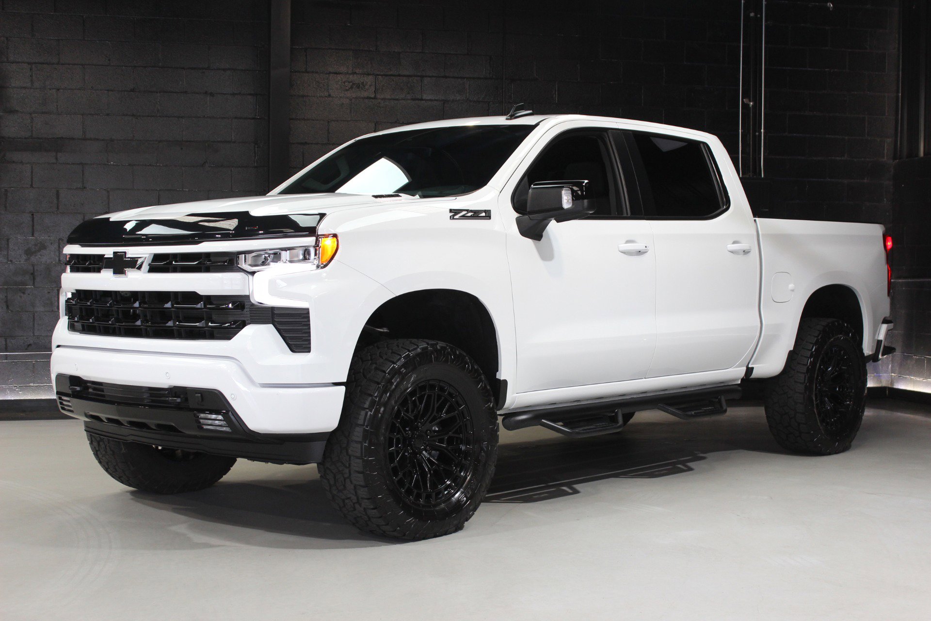 Used 2025 Chevrolet Silverado 1500 RST w/ RST All Star Premium Package image 4