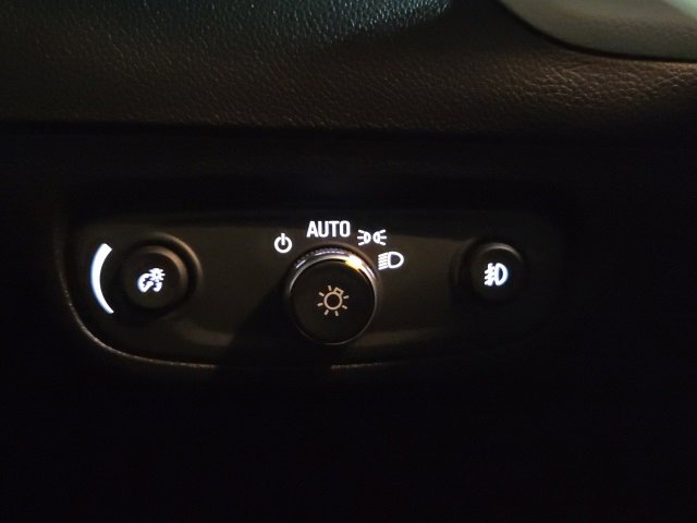 Used 2020 Buick Encore GX Preferred w/ Cold Weather Comfort Package image 22