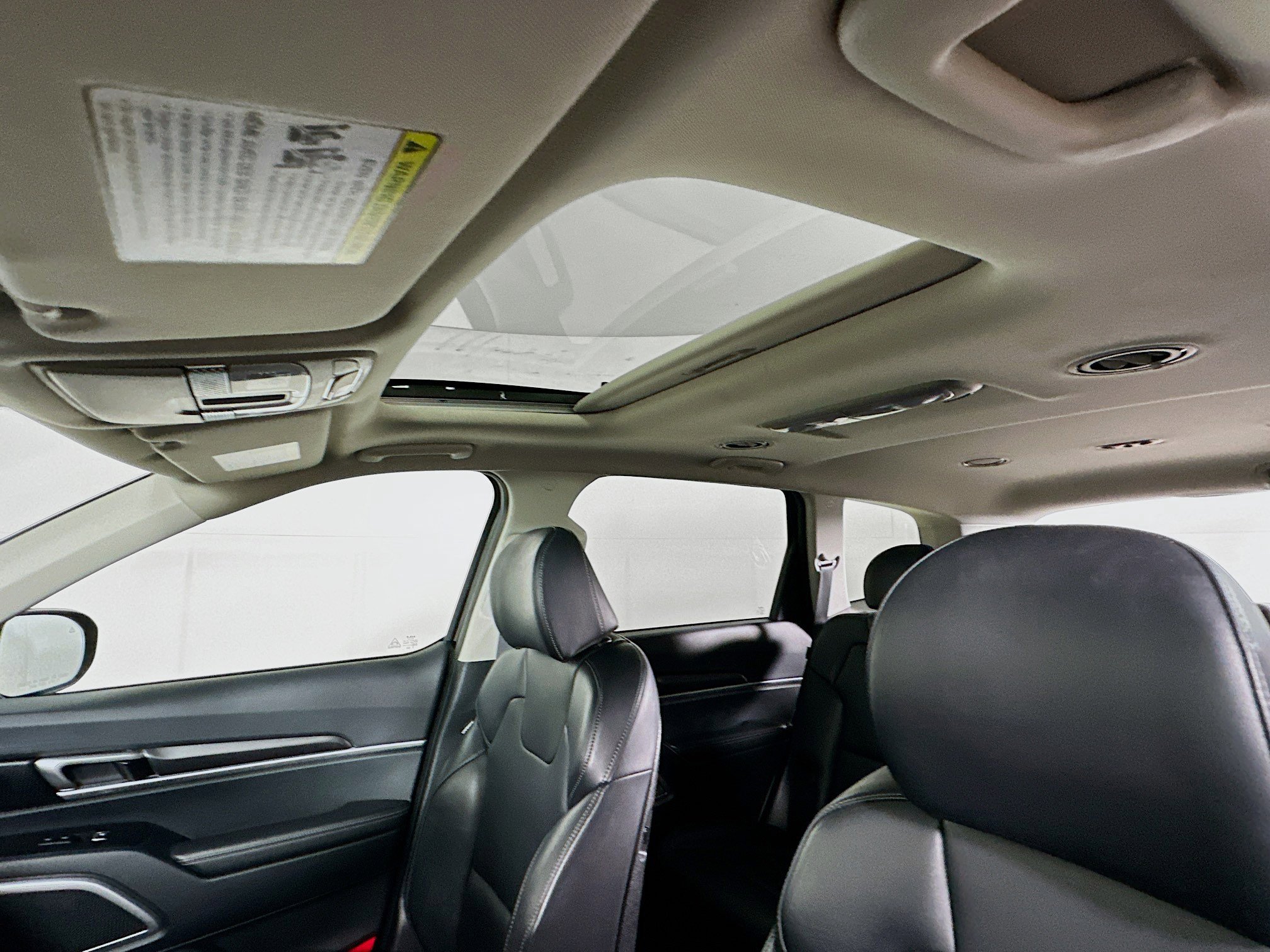 Used 2025 Kia Telluride S FWD image 26
