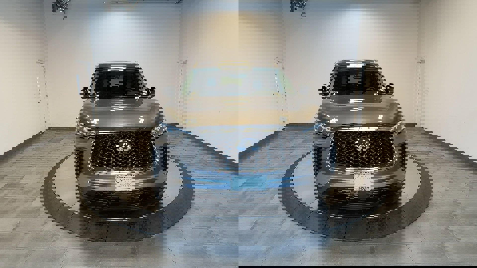 Certified 2025 INFINITI QX60 Luxe image 3