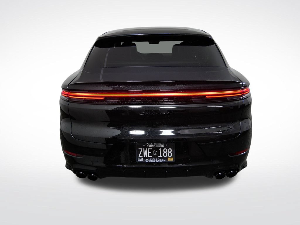 Used 2025 Porsche Cayenne S AWD/4WD image 4