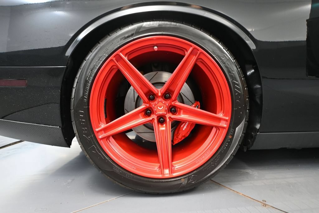 Used 2016 Dodge Challenger SRT Hellcat RWD image 11