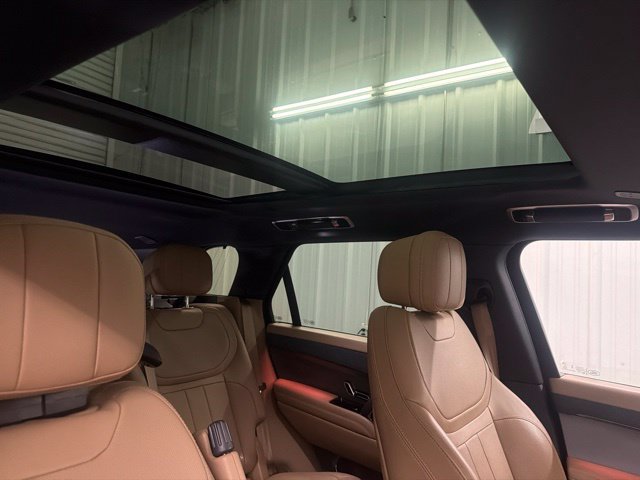 Certified 2024 Land Rover Range Rover Sport SE AWD/4WD image 23