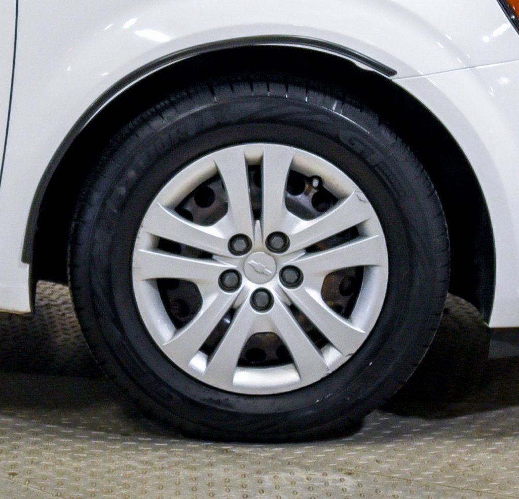 Used 2020 Chevrolet Sonic LT image 11