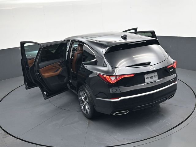 Used 2023 Acura MDX SH-AWD w/ Technology Package image 39