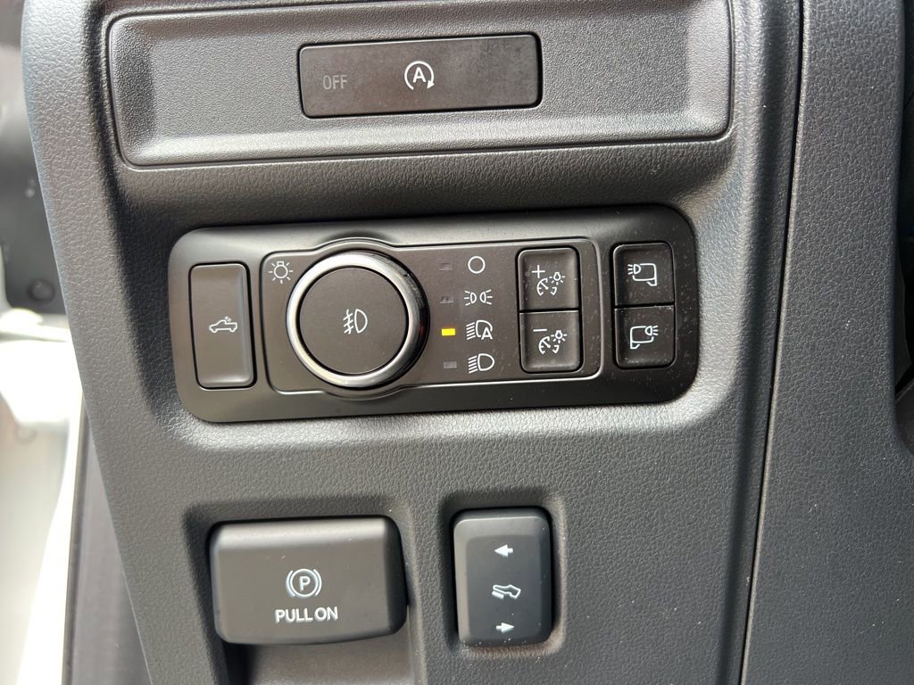 Used 2025 Ford F150 Lariat w/ Equipment Group 501A Mid AWD/4WD image 25