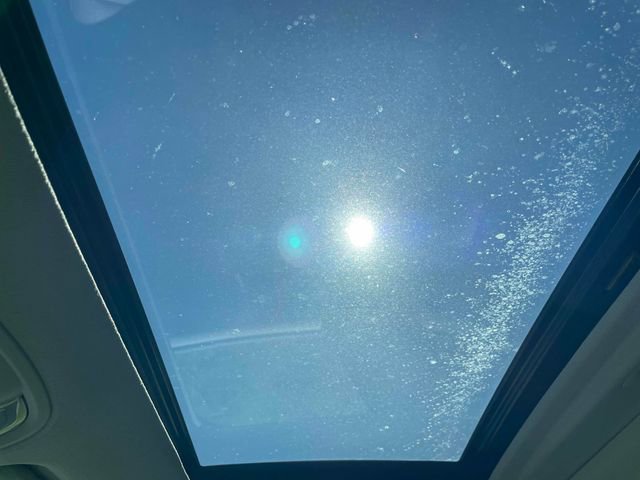 Used 2021 Kia Niro Touring image 16