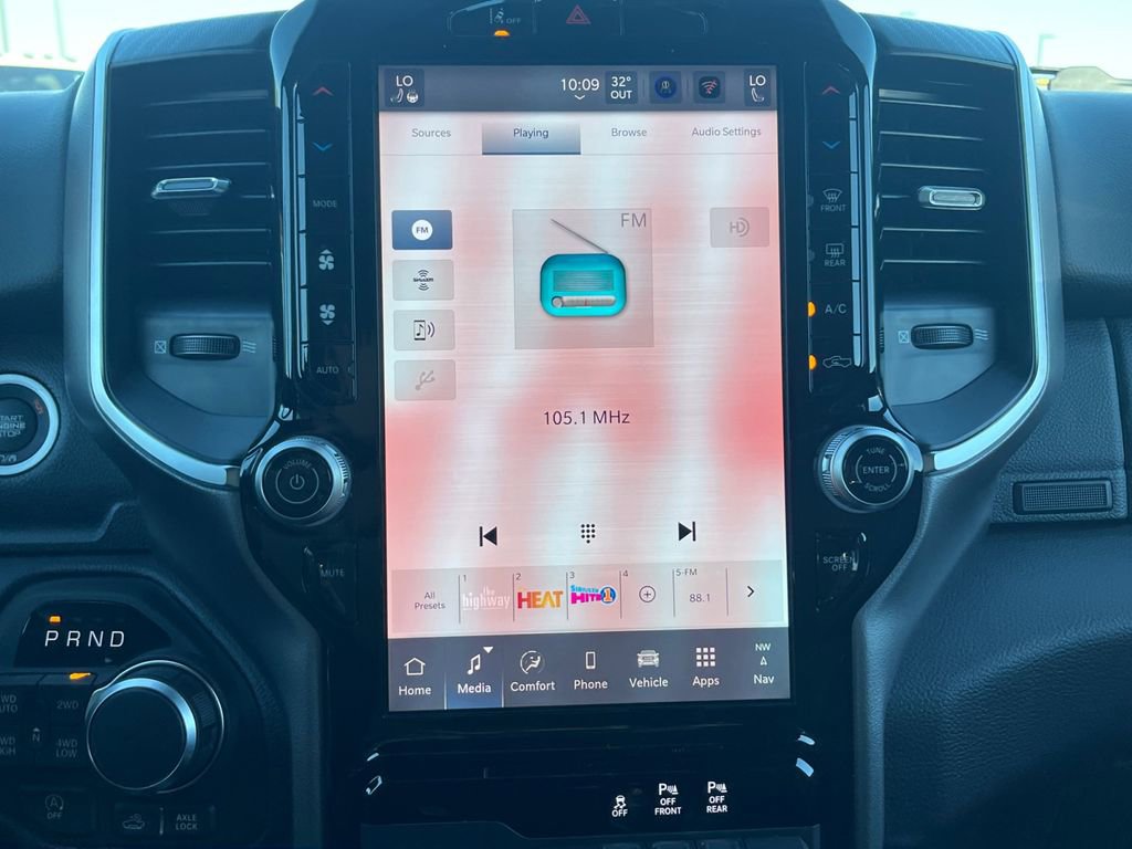 New 2026 RAM 1500 4x4 Crew Cab image 8