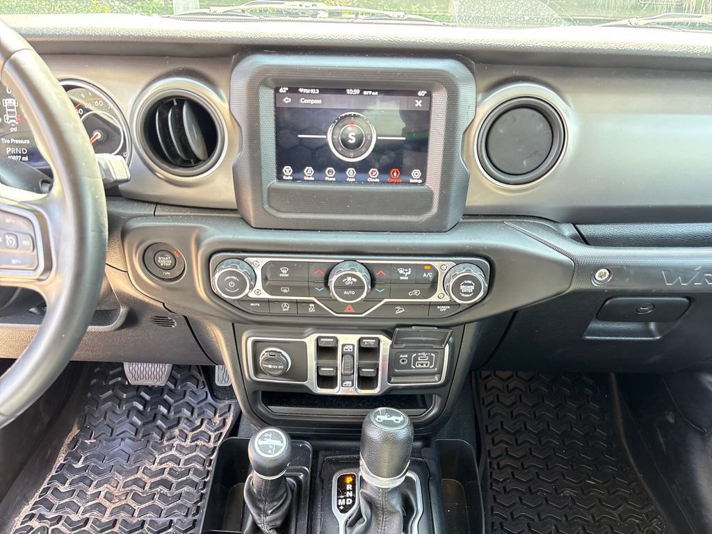 Used 2018 Jeep Wrangler Unlimited Sport S AWD/4WD image 22
