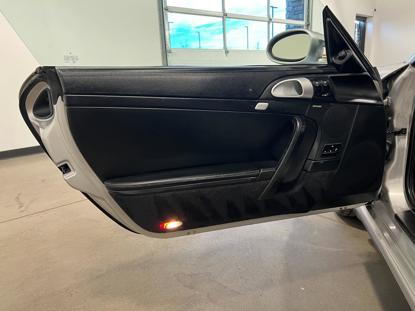 Used 2006 Porsche 911 Carrera 4S image 27