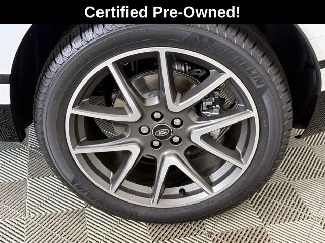 Certified 2026 Land Rover Range Rover Velar Dynamic SE AWD/4WD image 8