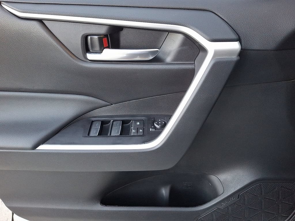 Used 2024 Toyota RAV4 AWD Hybrid w/ Weather Package image 15
