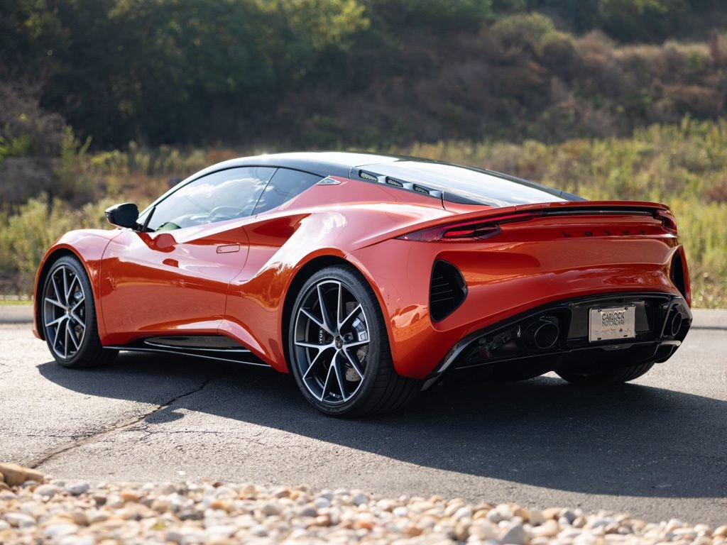 Used 2025 Lotus Emira RWD image 4