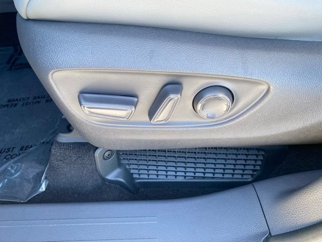 Used 2021 Toyota Sienna XLE AWD/4WD image 19