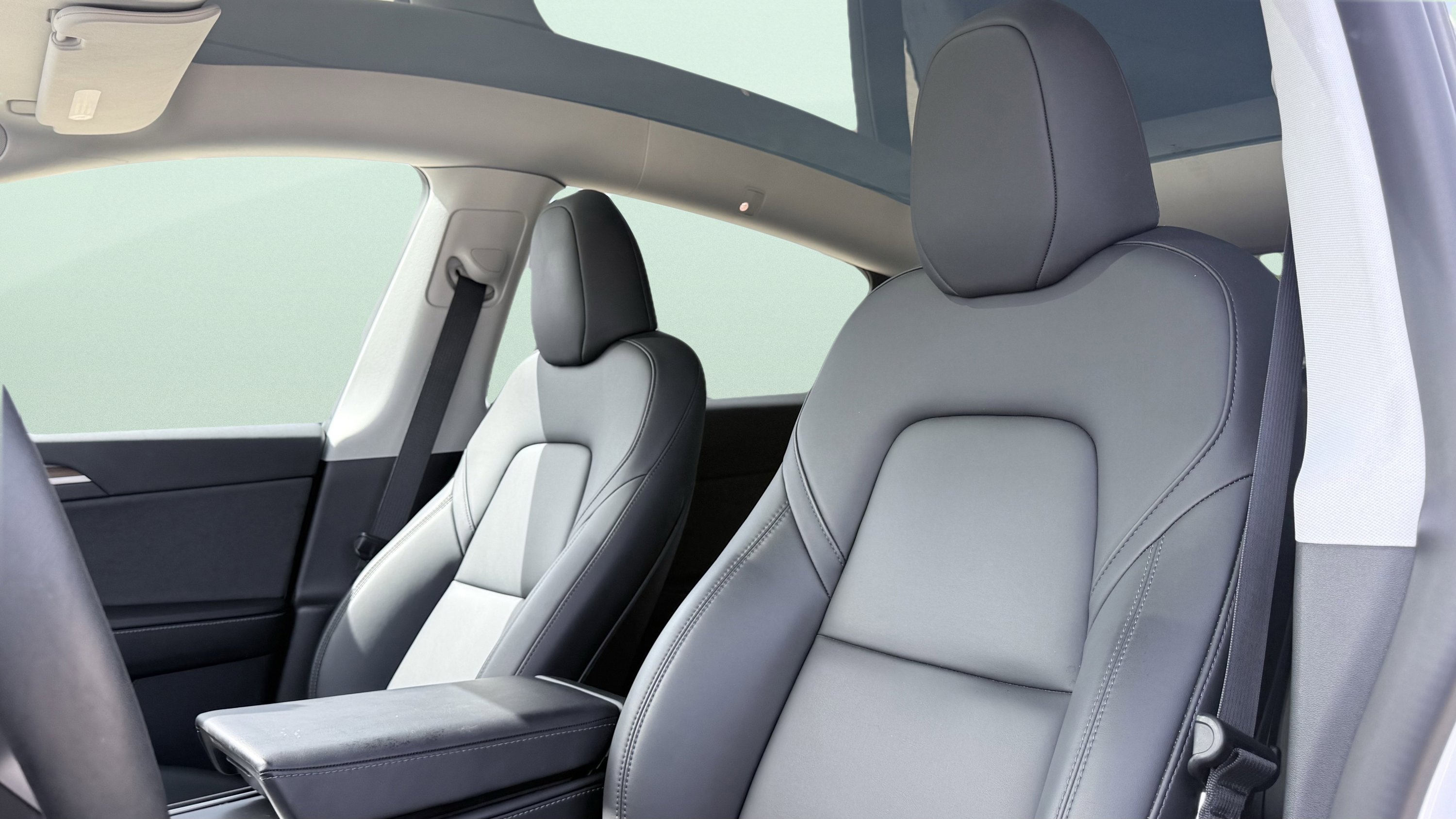 Used 2023 Tesla Model Y Long Range image 23