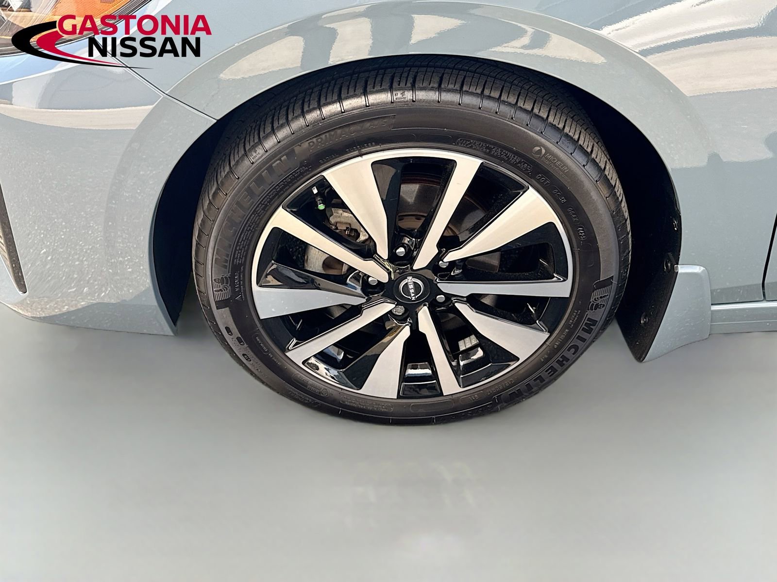 Used 2024 Nissan Sentra SV w/ SV Premium Package image 41