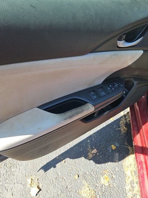 Used 2021 Honda Insight EX image 2