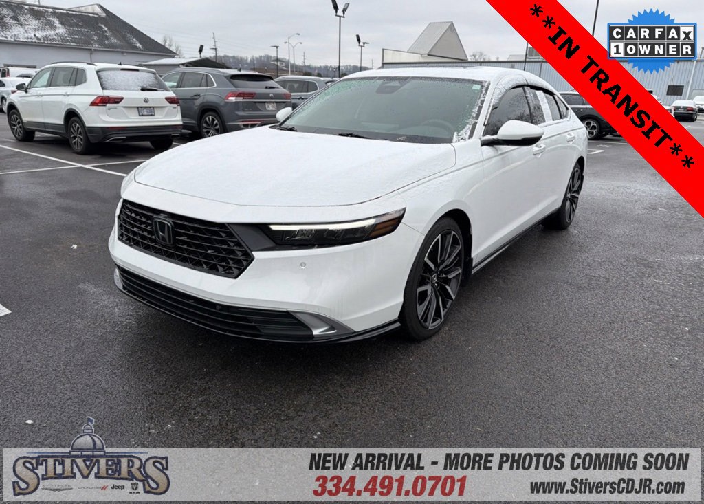 Used 2023 Honda Accord Touring image 2