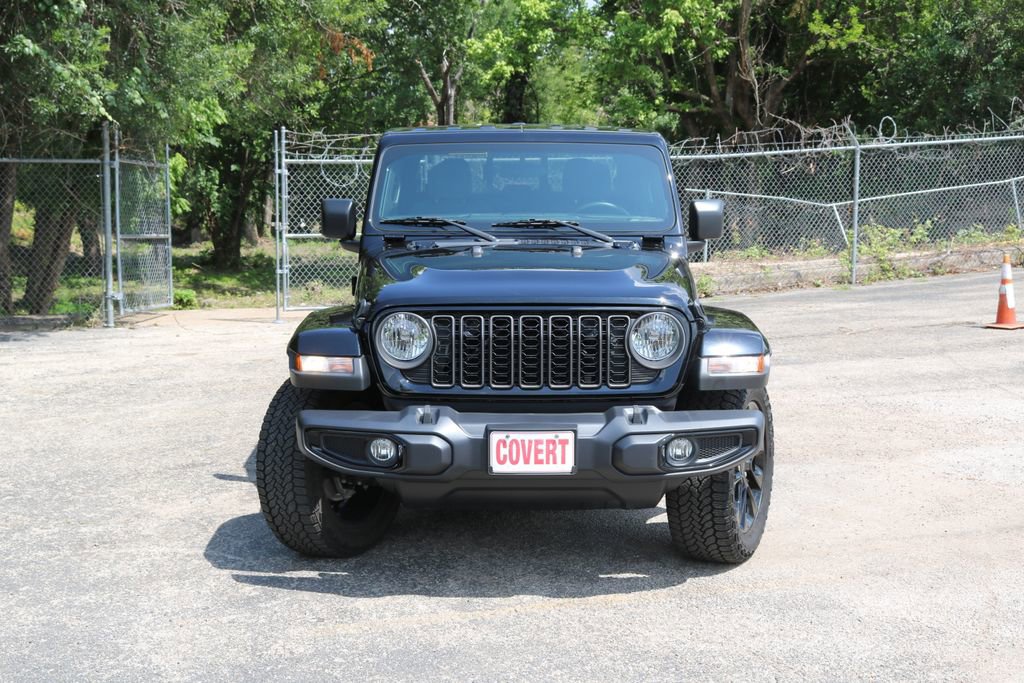 Used 2024 Jeep Gladiator Sport AWD/4WD image 8