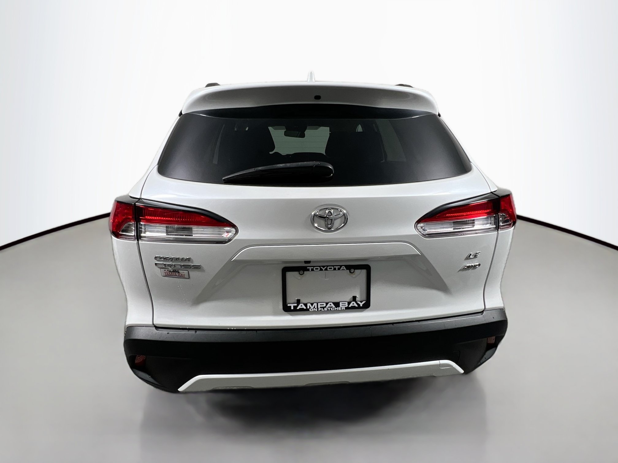 Used 2023 Toyota Corolla Cross LE AWD/4WD image 6
