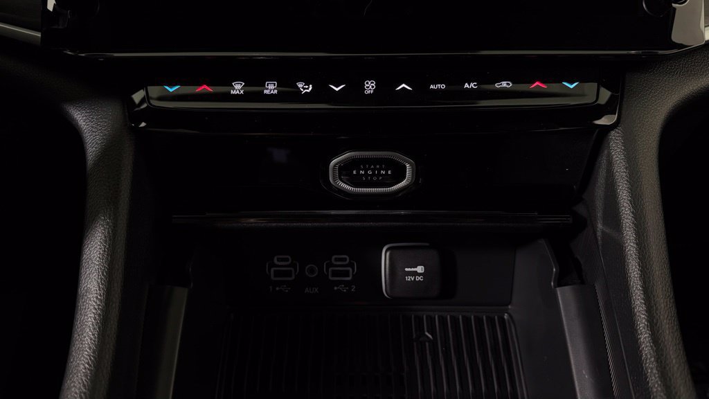New 2027 Jeep Grand Cherokee L Limited AWD/4WD image 24