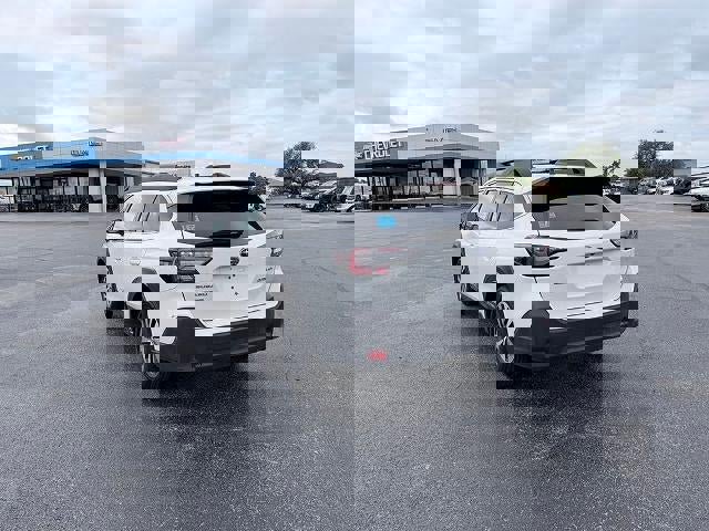 Used 2025 Subaru Outback Premium AWD/4WD image 2