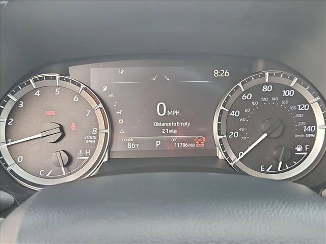 Used 2025 Toyota Highlander XLE FWD image 15