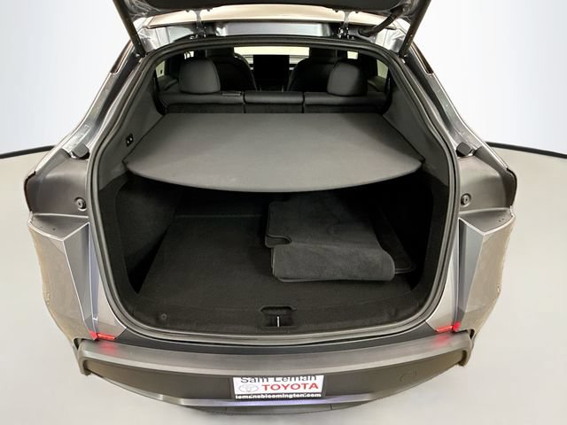 Used 2026 Tesla Model Y AWD image 26